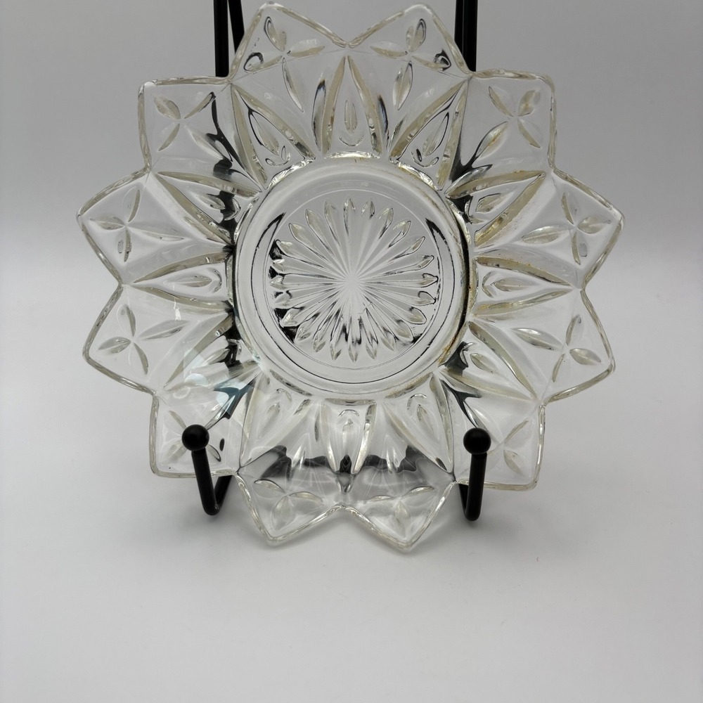 Vintage Federal Glass 1950's Clear Glass Flower Petal Pattern Dish Bowl 5.5"